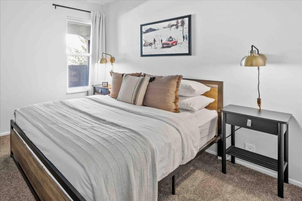 Cozy Top Floor Condo With Mountain Views Park City Bagian luar foto