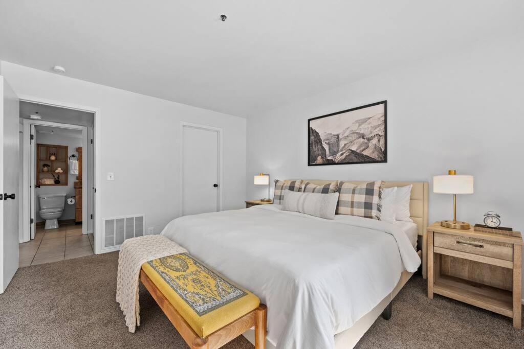 Cozy Top Floor Condo With Mountain Views Park City Bagian luar foto