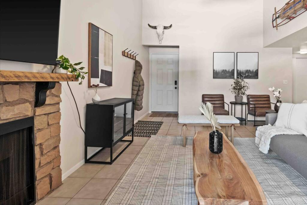 Cozy Top Floor Condo With Mountain Views Park City Bagian luar foto