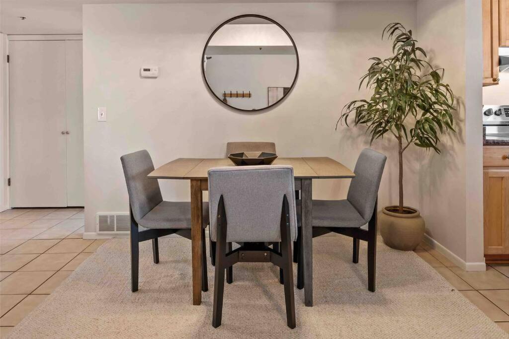 Cozy Top Floor Condo With Mountain Views Park City Bagian luar foto